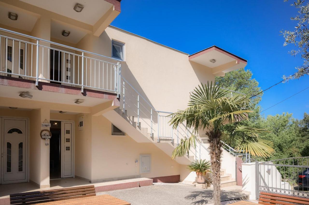 Villa Katharina Утеха Екстериор снимка